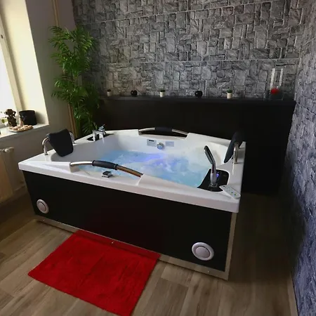 Wellnes Apartman Leqwell Uhersky Brod Exterior photo